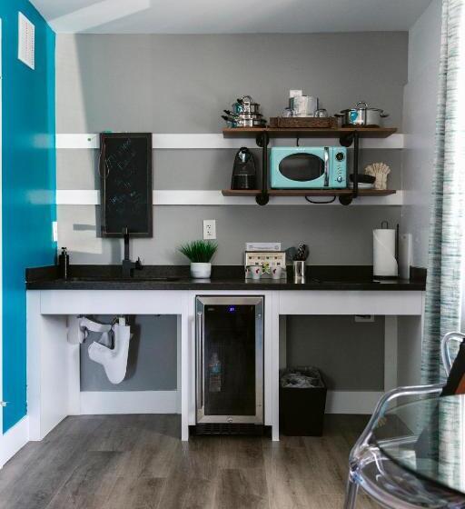 标准工作室, The Saint