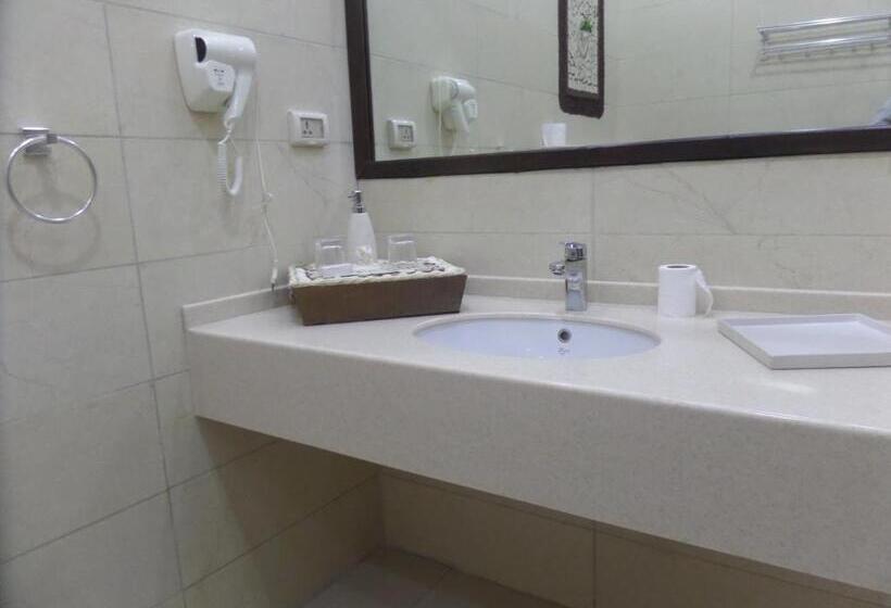 سوییت خانوادگی, Mount Nebo Hotel & Restaurant Madaba City Center