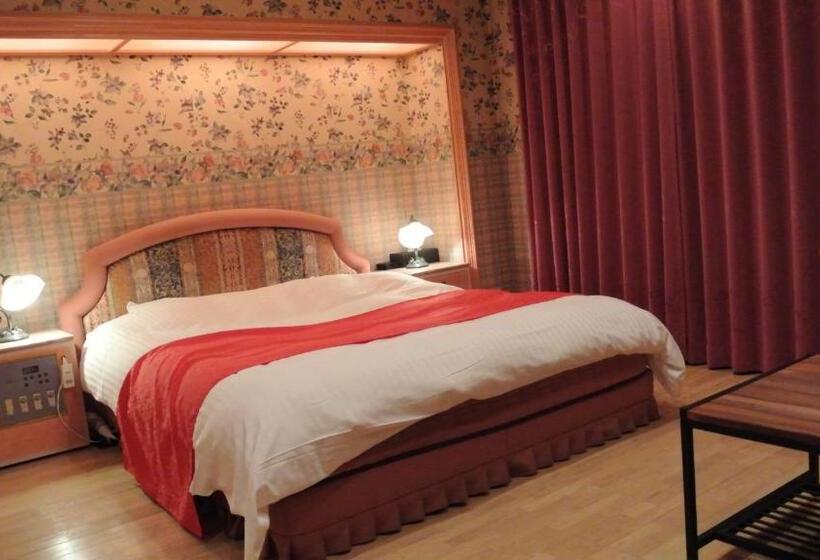 اتاق اکونومی, アンジェリーククロッシュ 男塾ホテルグループ