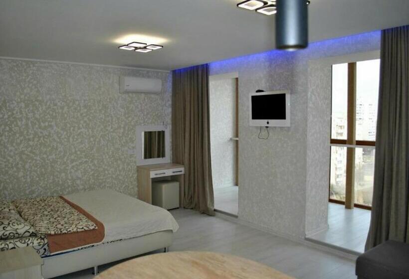 スタンダードスタジオ, Apart Hotel Sky