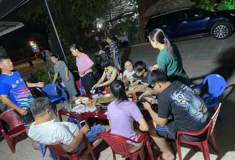 اتاق خانوادگی, Nhà Nghỉ Cát Đằng Hồ Tràm