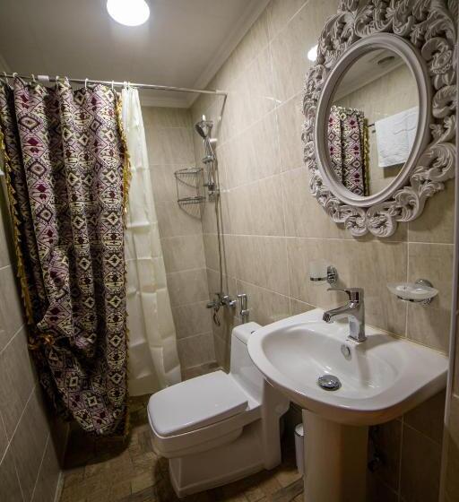 اتاق استاندارد, Old Town Sheki