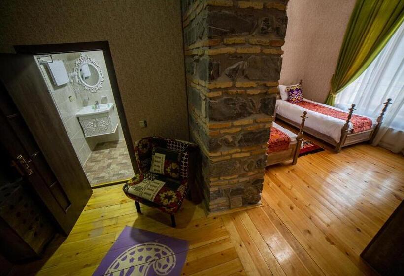 اتاق استاندارد, Old Town Sheki