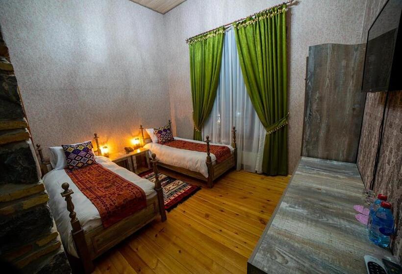 اتاق استاندارد, Old Town Sheki