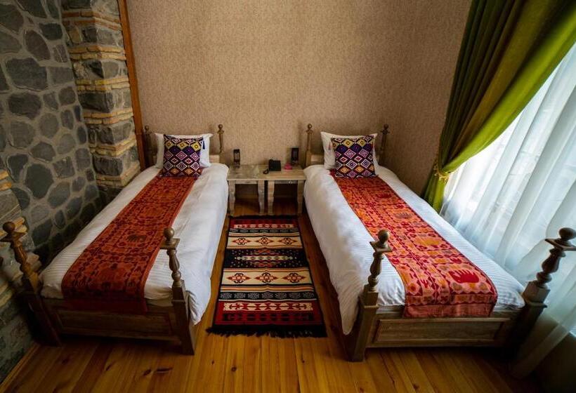 اتاق استاندارد, Old Town Sheki