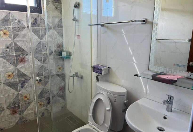 اتاق لوکس با بالکن, 太魯閣惠宇民宿