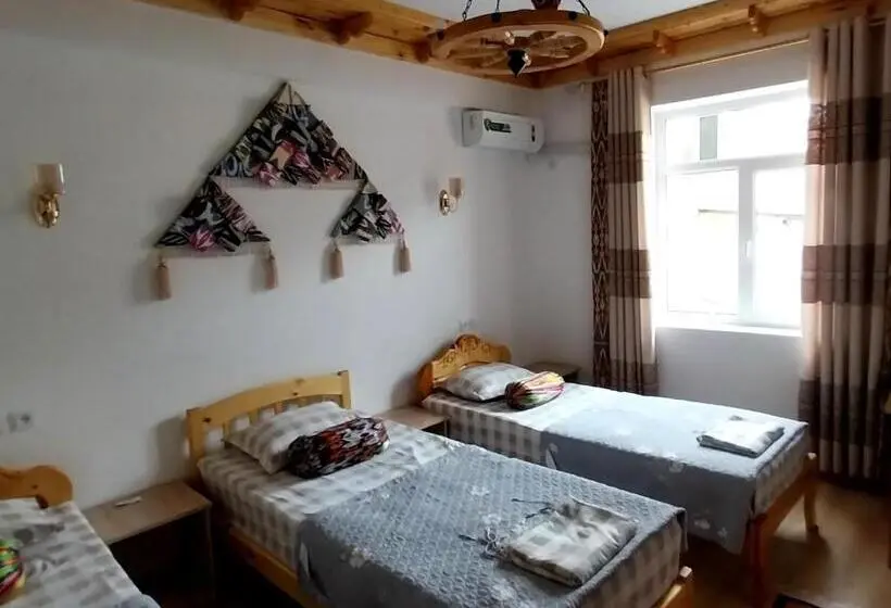 اتاق استاندارد سه نفره, Nazira Boutique Hotel & Terrace