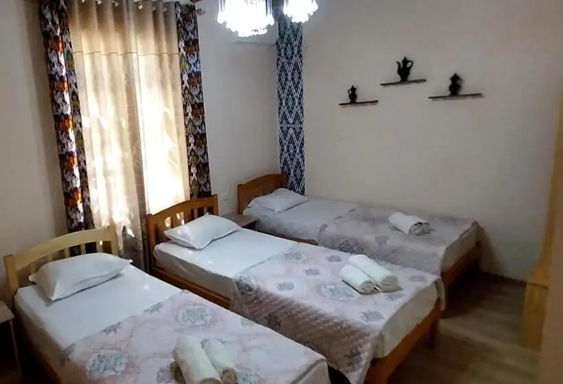 اتاق استاندارد سه نفره, Nazira Boutique Hotel & Terrace