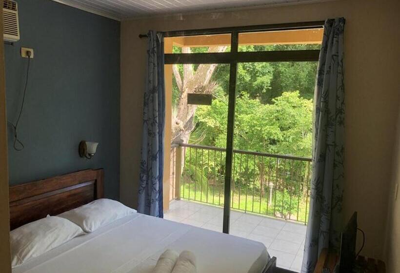 اتاق خانوادگی, Villas Luna De Miel