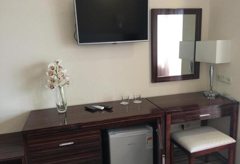 اتاق سوپریور یک تخته, Fortuna