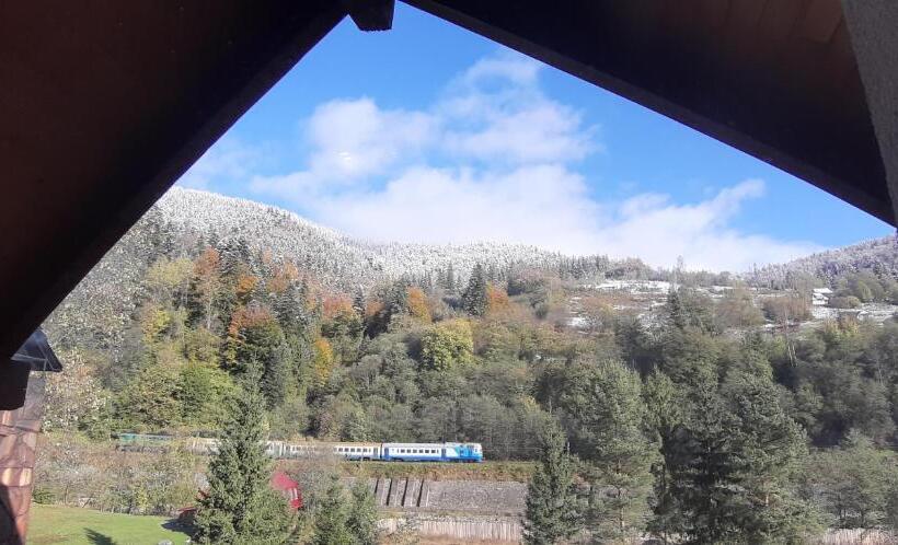 اتاق استاندارد با چشم‌انداز کوهستان, гірська соната