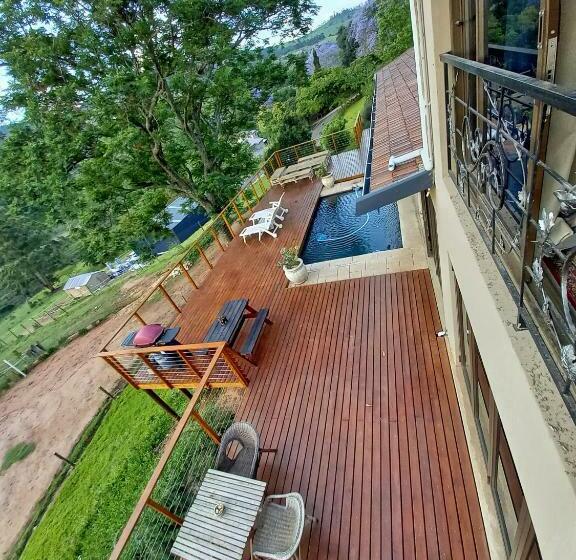 غرفة قياسية مزوَّدة بشُرفة, Cavalo Guesthouse & Equestrian Estate