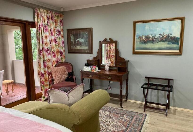 غرفة قياسية مزوَّدة بشُرفة, Cavalo Guesthouse & Equestrian Estate