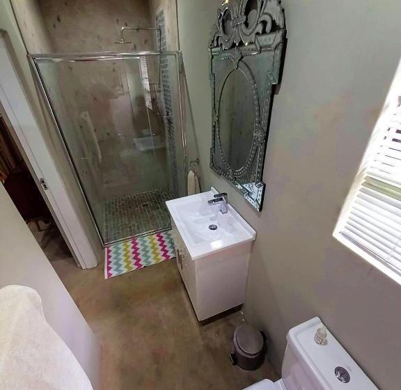 غرفة قياسية مطلّة علي الحديقة, Cavalo Guesthouse & Equestrian Estate