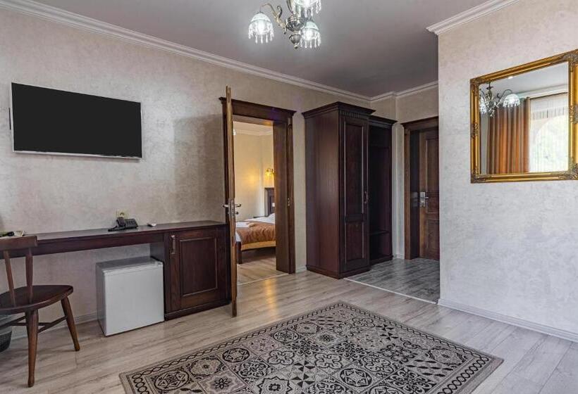 سوییت, Diamond Resort White