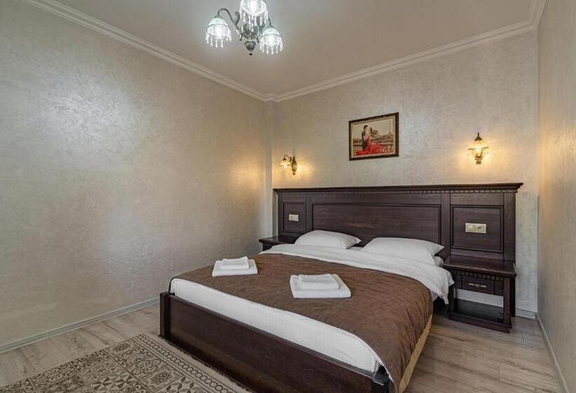 سوییت, Diamond Resort White