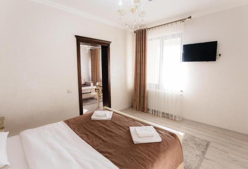 سوییت لوکس, Diamond Resort White