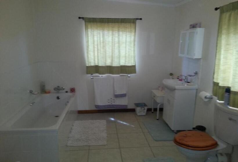 Номер Стандарт, Middelkraal Accommodation