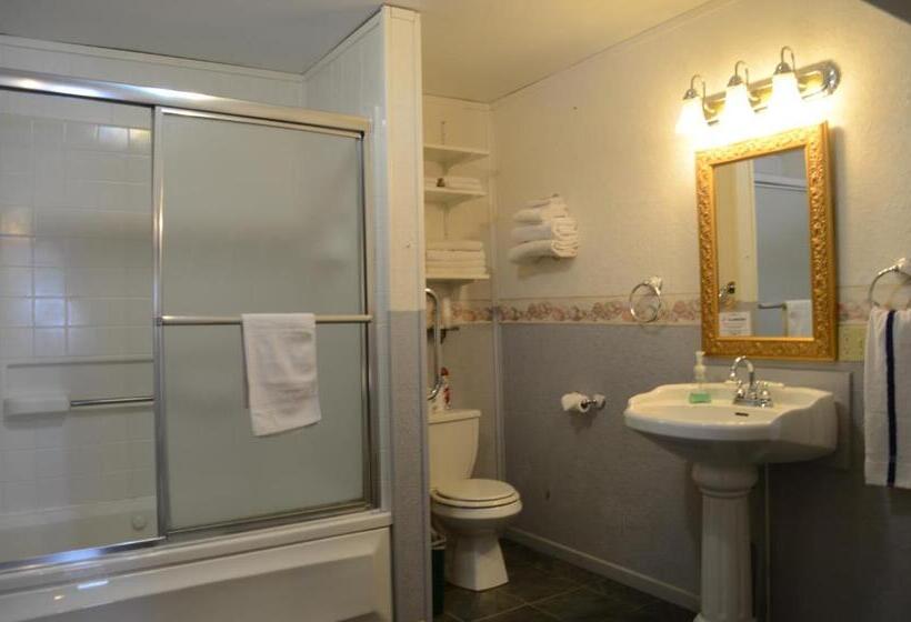 오두막, Little River Inn Motel