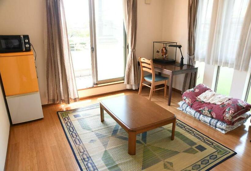 غرفة قياسية رباعية, ファミリー不向き!!素泊まり一棟貸切りではない個室の静かな方限定無料wifi