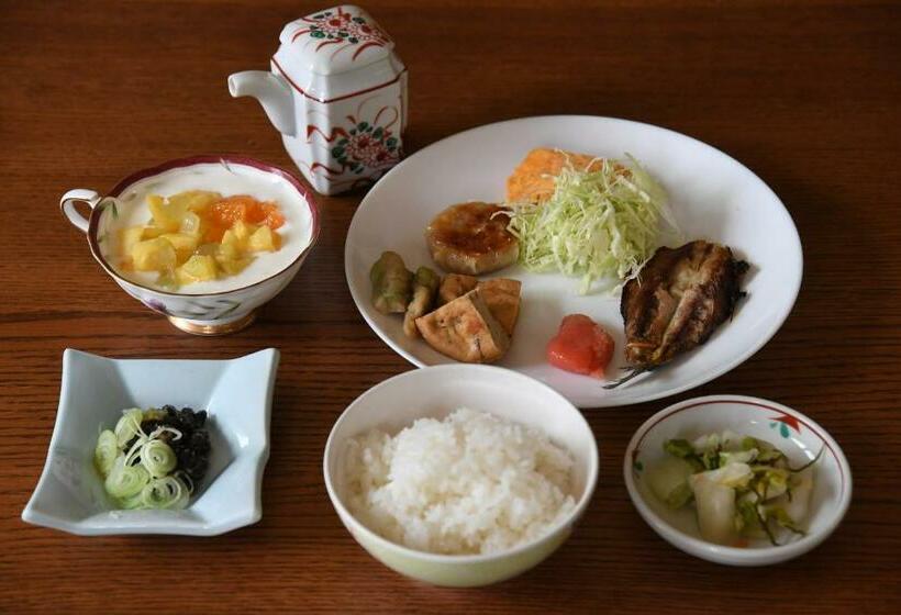 غرفة قياسية رباعية, ファミリー不向き!!素泊まり一棟貸切りではない個室の静かな方限定無料wifi