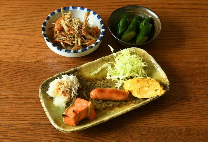 غرفة قياسية رباعية, ファミリー不向き!!素泊まり一棟貸切りではない個室の静かな方限定無料wifi