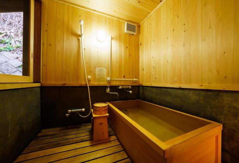 غرفة قياسية رباعية, Ryoan Fukinotou