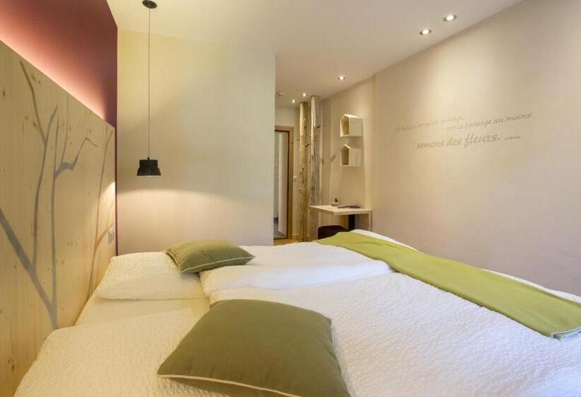 Номер Стандарт, Auberge De L Hospice
