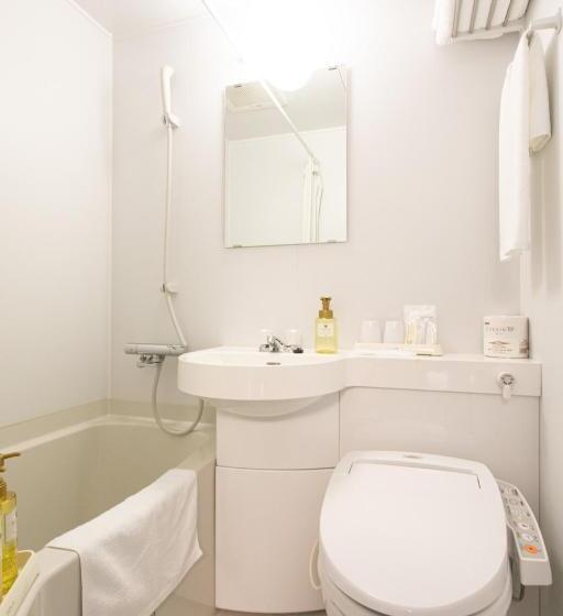 חדר סטנדרט לשלושה, Bakery Hotel Chateau D Or