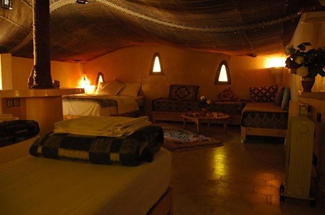 چادر با خدمات رفاهی استاندارد, Gîte Raid Oriental