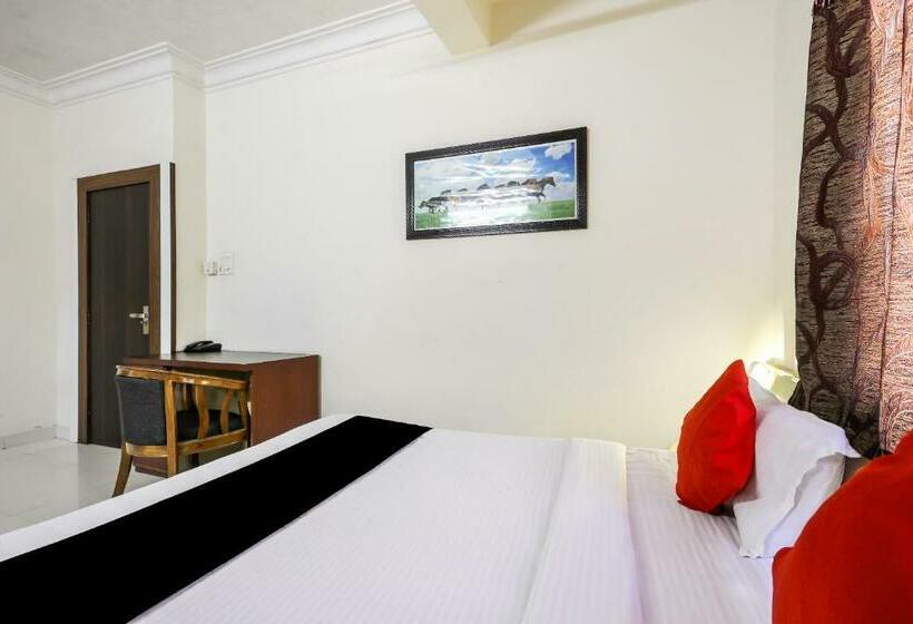 اتاق استاندارد, Collection O 3761 Hotel Shree Datta