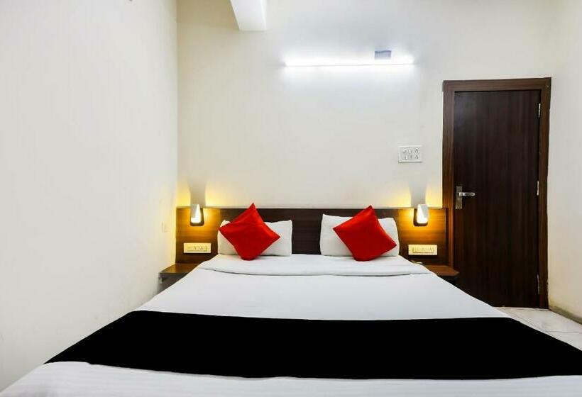 اتاق استاندارد, Collection O 3761 Hotel Shree Datta