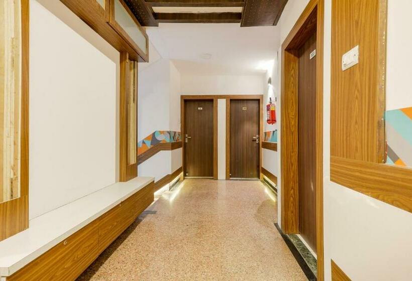 اتاق استاندارد, Collection O 3761 Hotel Shree Datta