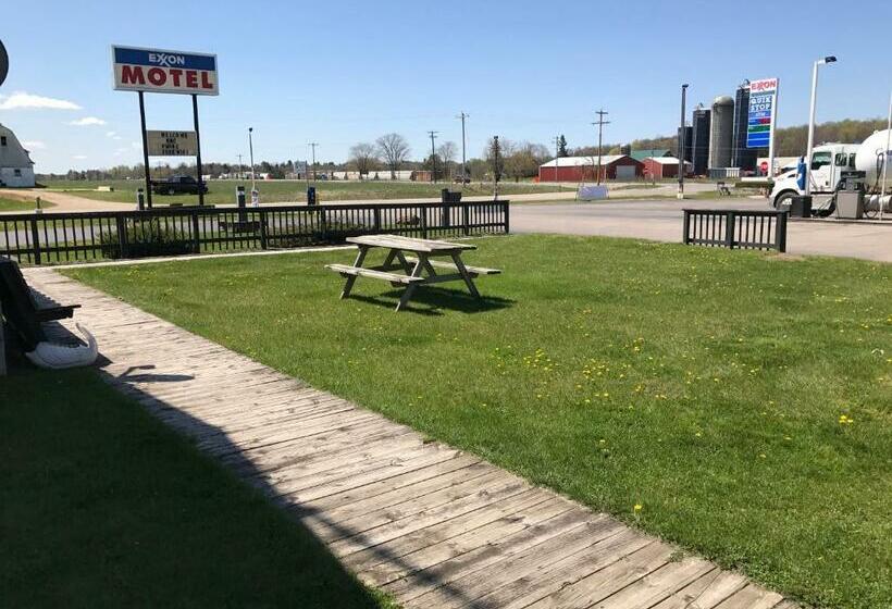 이코노미 룸, Exxon Quik Stop & Motel