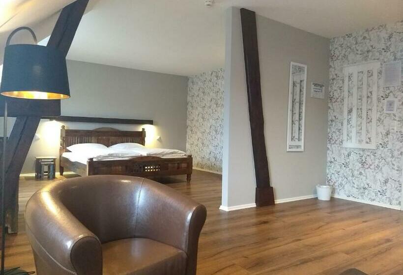 חדר סטנדרט, Das Gartenhaus