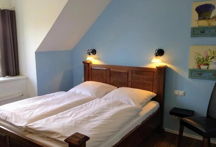 חדר סטנדרט, Das Gartenhaus