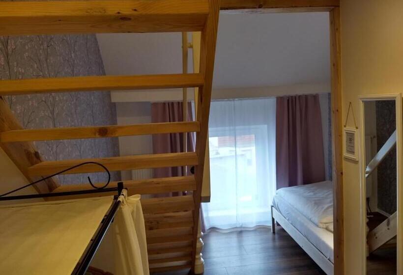 חדר סטנדרט יחיד, Das Gartenhaus