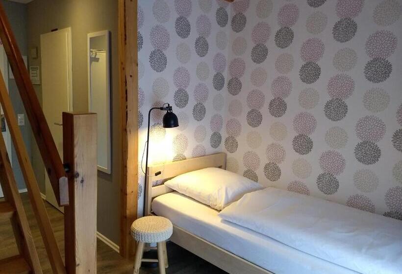 חדר סטנדרט יחיד, Das Gartenhaus