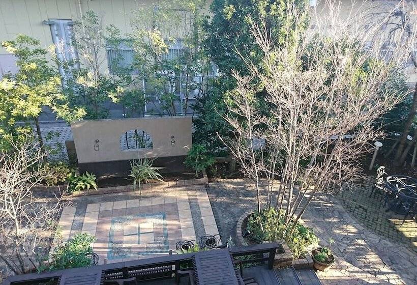 חדר סטנדרט, Kiryu Ace