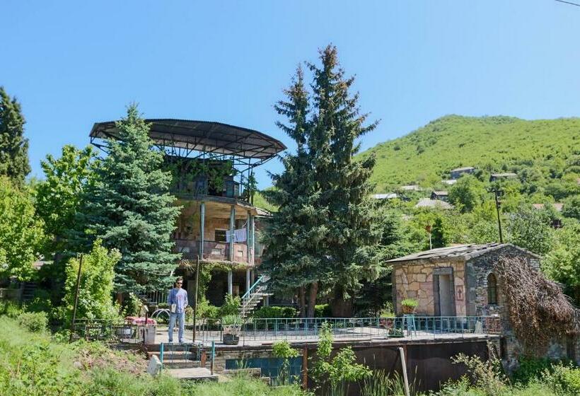 اتاق استاندارد با چشم‌انداز باغ, Guest House Mary