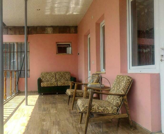 اتاق استاندارد با چشم‌انداز باغ, Guest House Mary