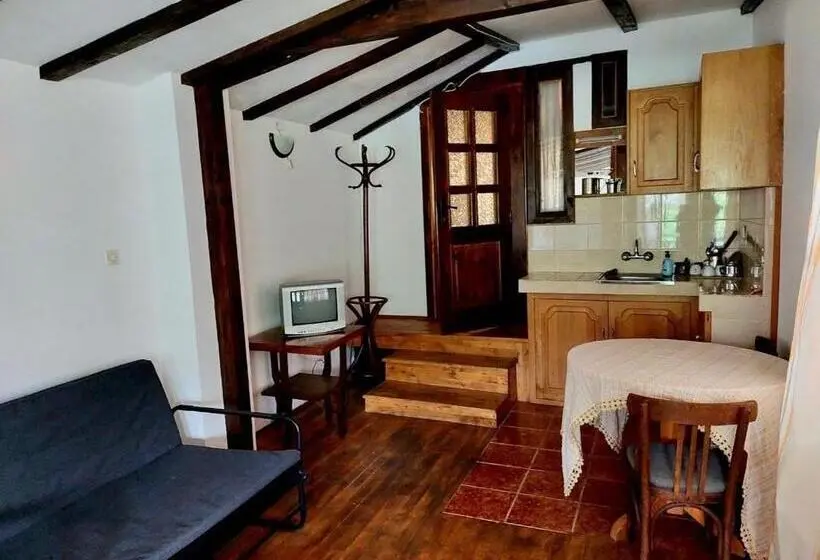 スイート, Luylyana Guesthouse