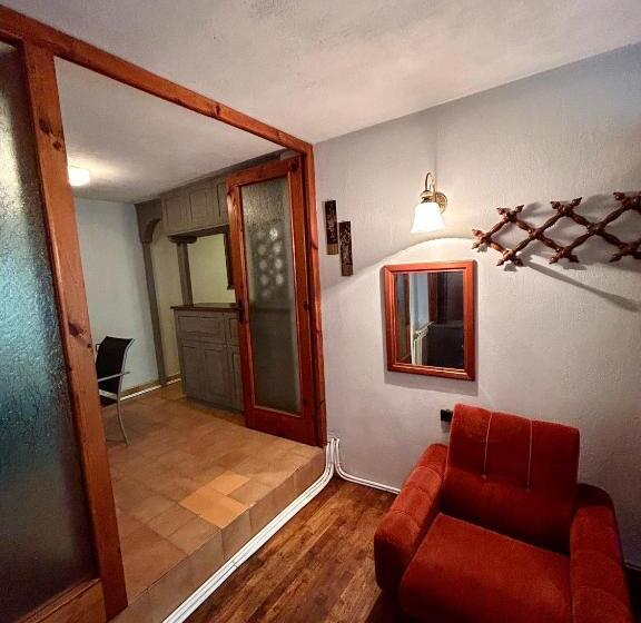 Апартаменты 1 Спальня Вид на Сад, Luylyana Guesthouse