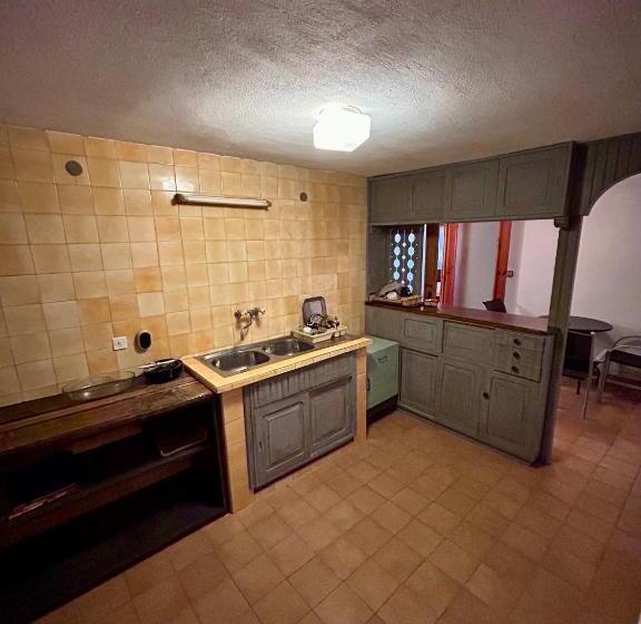 Апартаменты 1 Спальня Вид на Сад, Luylyana Guesthouse