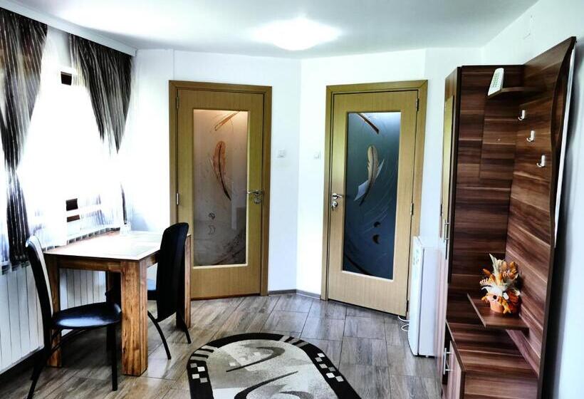 Номер Стандарт, Pensiunea Roua Florilor