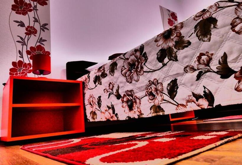 Номер Deluxe, Pensiunea Roua Florilor