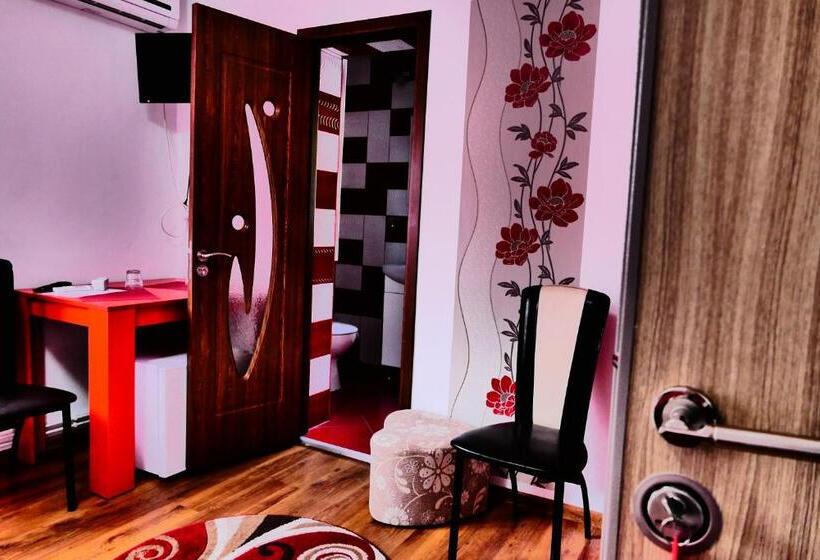 Номер Deluxe, Pensiunea Roua Florilor