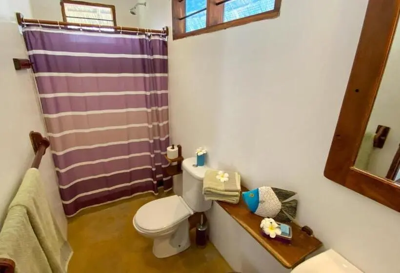 スタンダードシングルルーム, Butiama Marine Camp