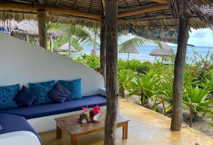 غرفة قياسية, Butiama Marine Camp