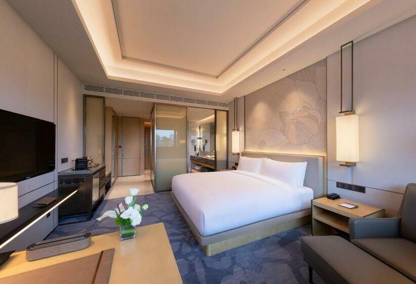 اتاق پریمیوم با چشم‌انداز باغ, Gran Melia Chengdu